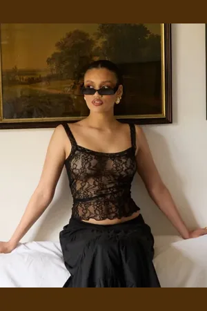 Nelly - Lace Strap Top