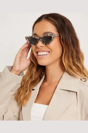 Nelly - Earthy Cateye Sunnies