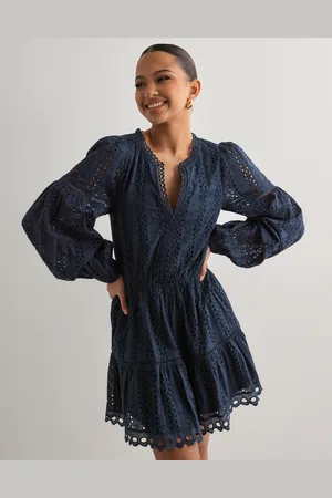 Nelly - Embroidered Dress