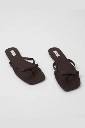 Nelly - Flip Flop Bow Sandal