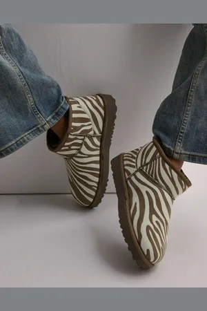 Nelly - Printed Mini Boots