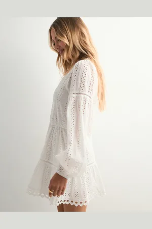Nelly - Embroidered Dress