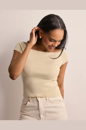 JDY - cirkeline S/S Off Shoulder Top K