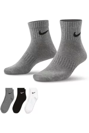 Nike Everyday Lightweight ankelsokker til trening (3 par)