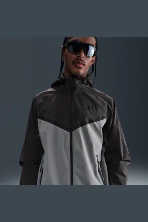 Nike Tech vevd herrejakke