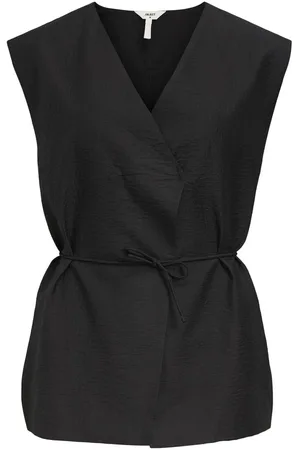 Object Knyting Foran Vest