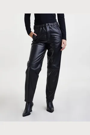 Teurn Studios Trousers Tapered Leather Svart 34